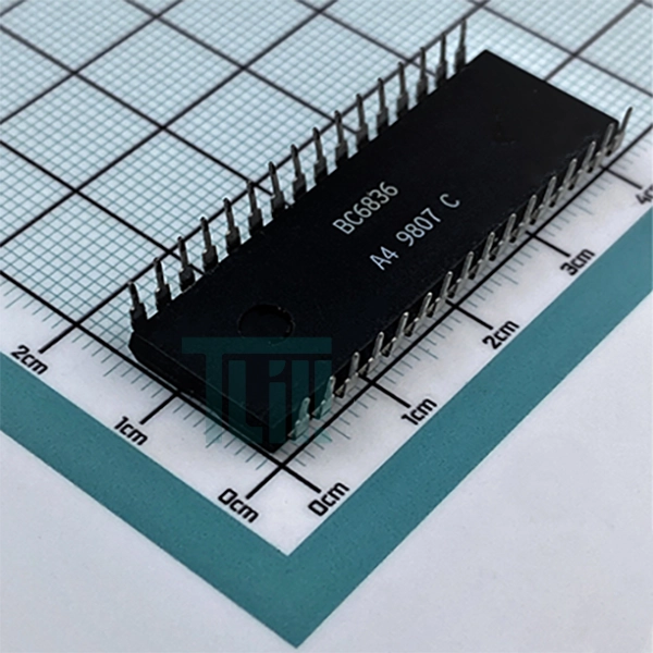 نمای پشت آی‌سی EPROM مدل EN27C010-45P