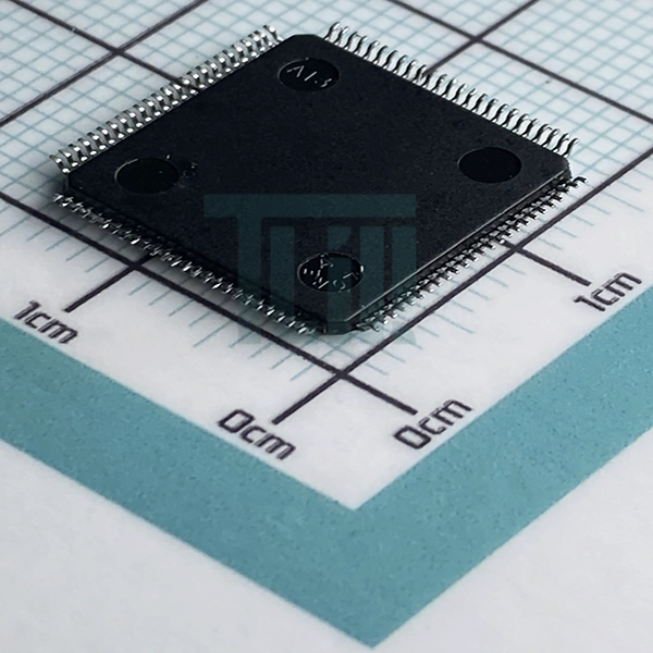 آی سی LCMXO256C با برند LATTICE