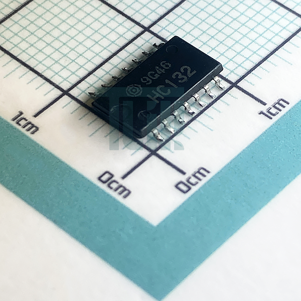 آی سی با پارت نامبر SN74HC132DR یک گیت منطقی چهارگانه NAND